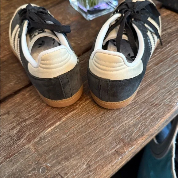Adidas Samba Black and White Trainers - Picture 2 of 6